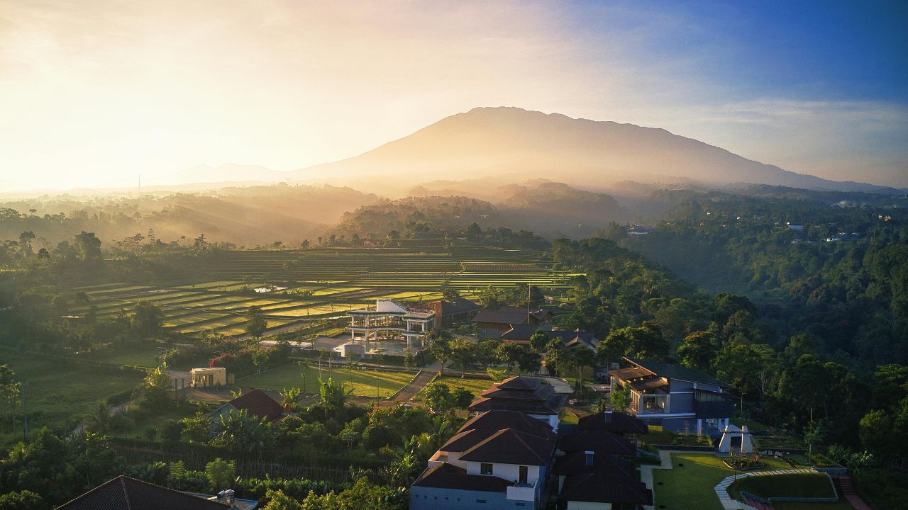 Memilih Lokasi bulan madu yang dekat dengan rumah