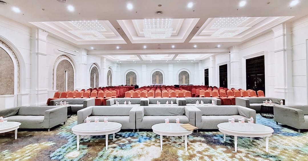 At The Tavia Heritage Hotel, we understand that every meeting is an opportunity to make a lastin