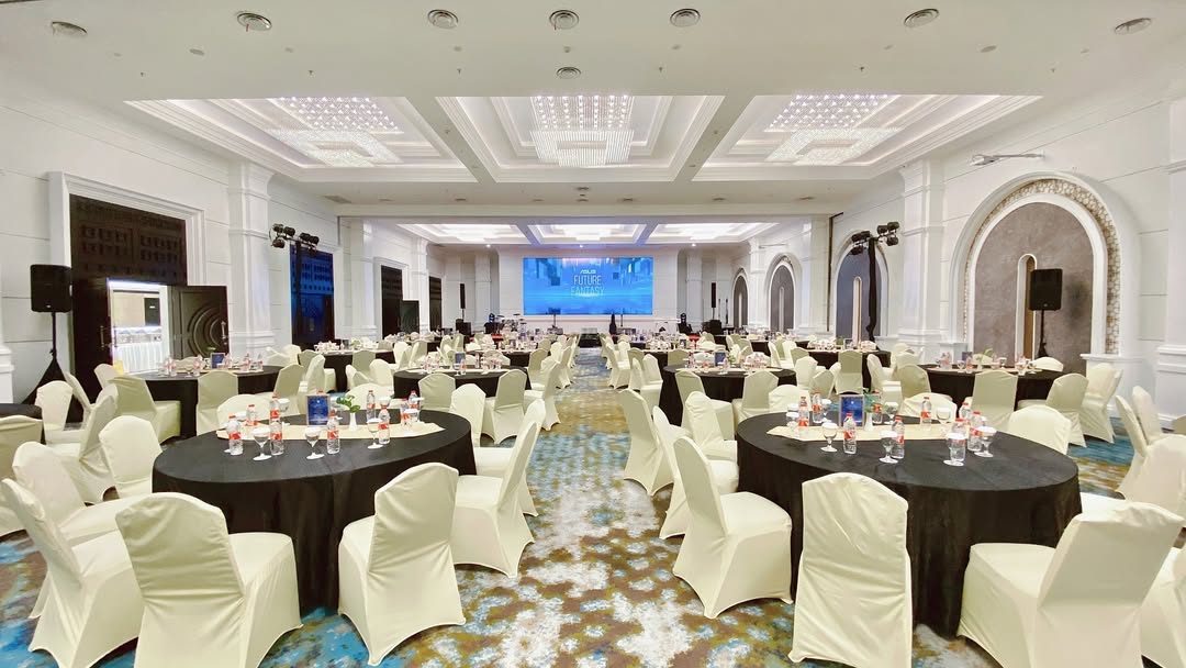 Dreaming of the perfect venue for your special event Look no further than The Tavia Heritage Hot